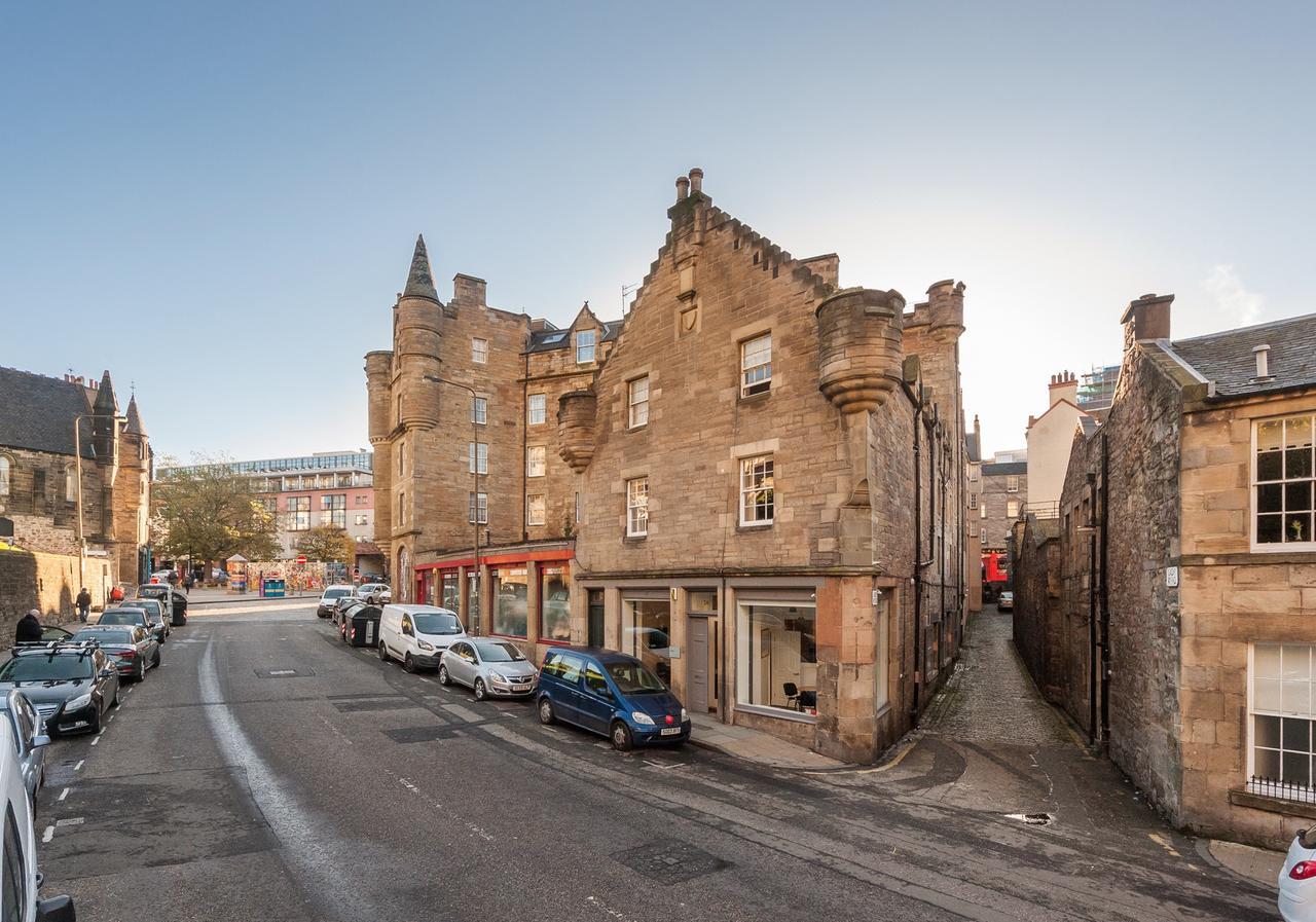 Castle Suite 2 Old Town Edinburgh Exterior photo